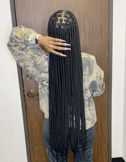 Small Medium Knotless Braids